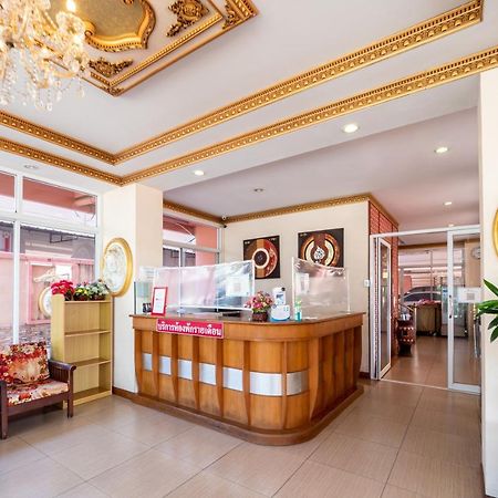 Reddoorz Navin Mansion 3 Pattaya Hotell Exteriör bild