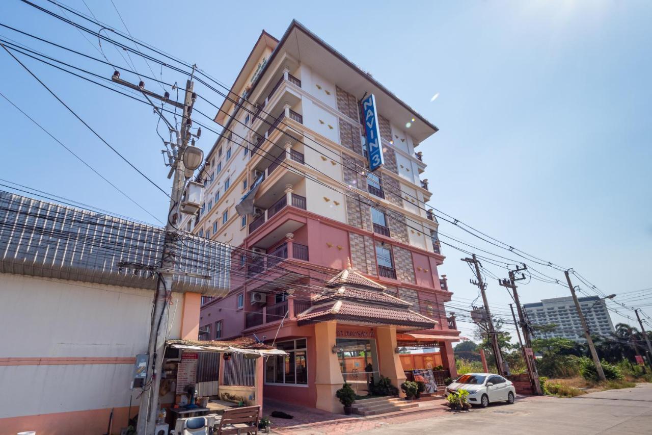 Reddoorz Navin Mansion 3 Pattaya Hotell Exteriör bild