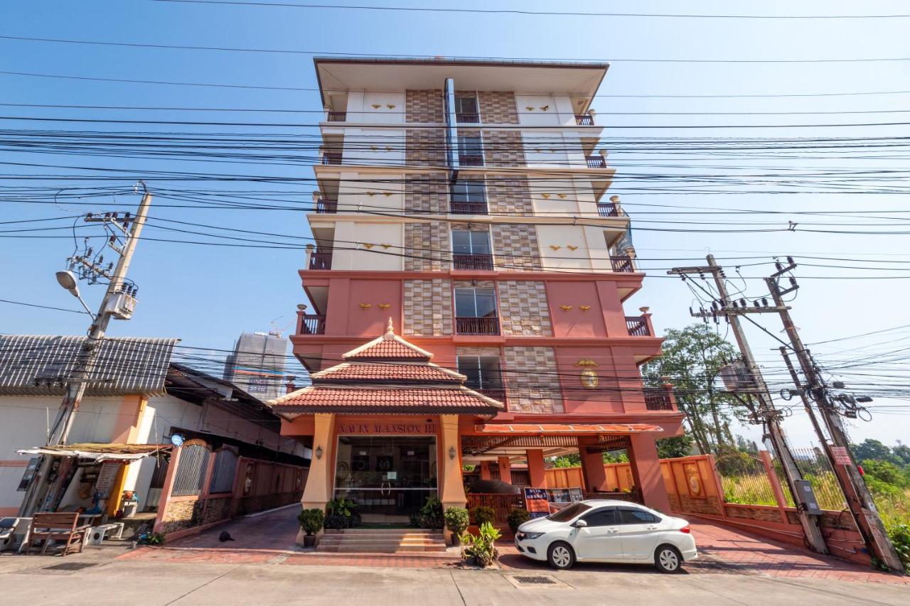 Reddoorz Navin Mansion 3 Pattaya Hotell Exteriör bild