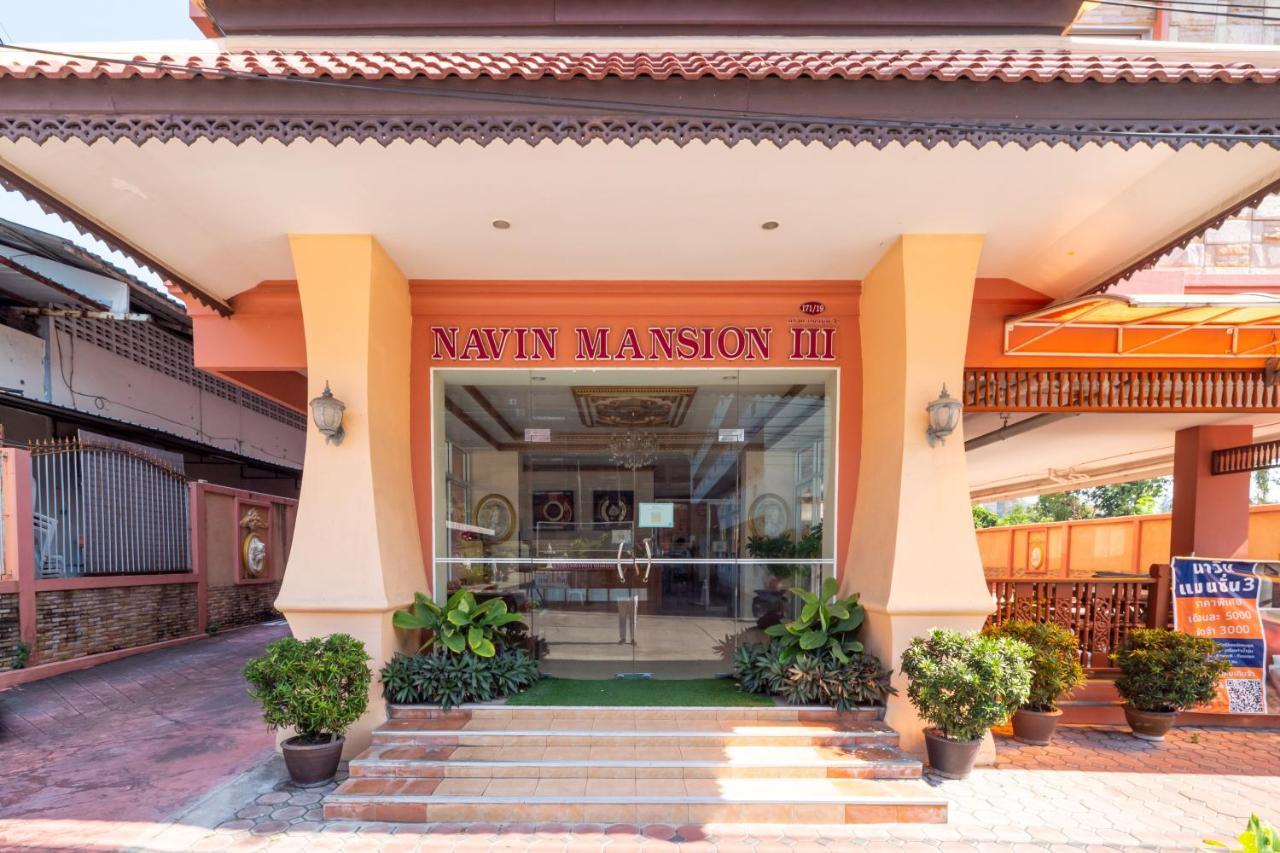 Reddoorz Navin Mansion 3 Pattaya Hotell Exteriör bild